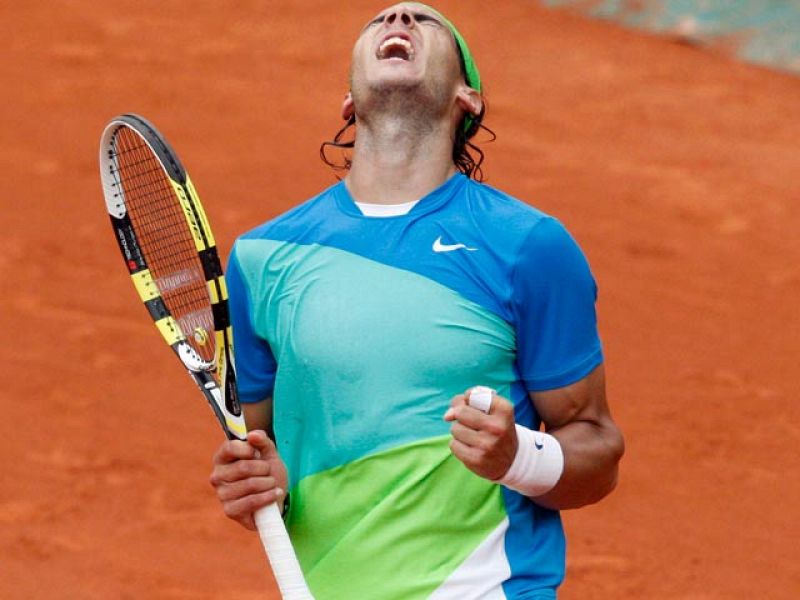 Nadal vuelve a apear a Hewitt en Roland Garros