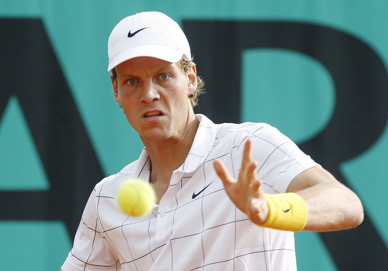 Berdych apea a Murray y pasa a cuartos