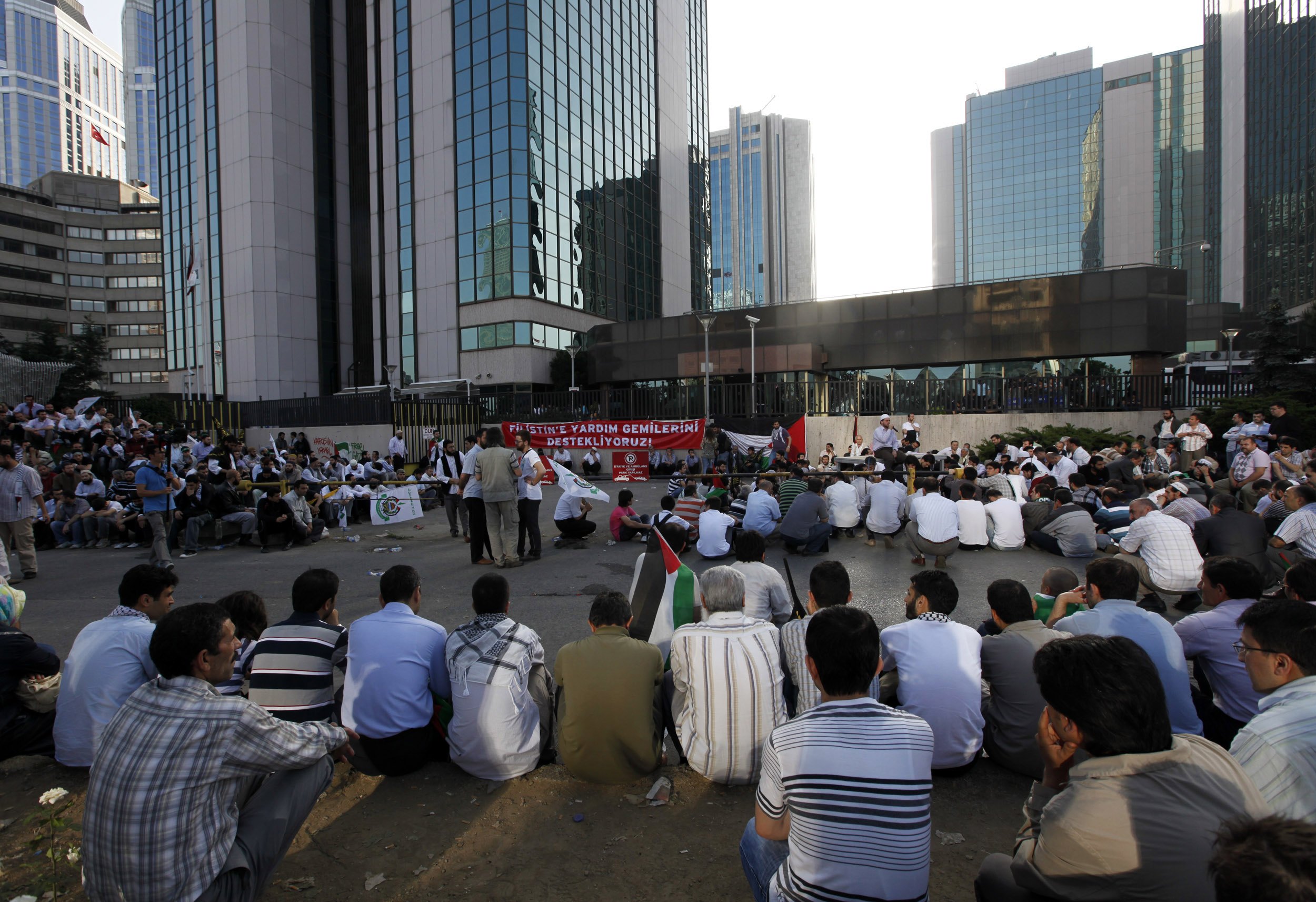 Manifestación Mundial Contra El Ataque Israelí | RTVE.es