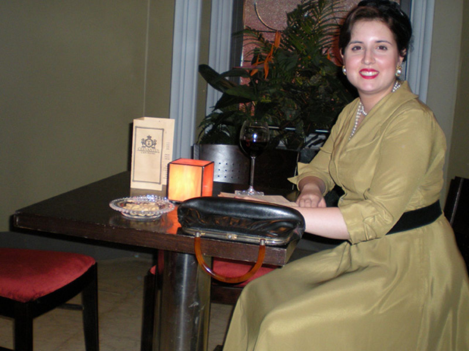 Amar - Viaje a los años 50 - Amar en tiempos revueltos | Ver