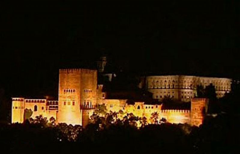 El embrujo nocturno de La Alhambra