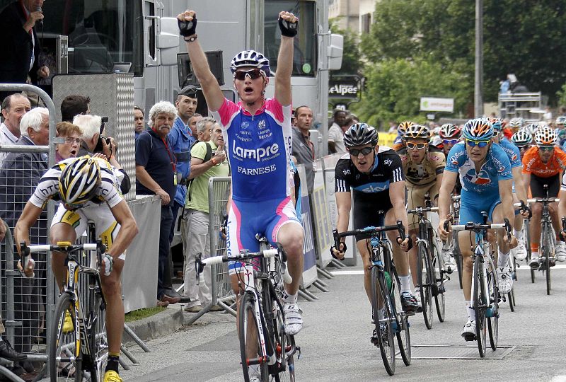 El esloveno Grega Bole se anota la primera etapa; Contador sigue líder