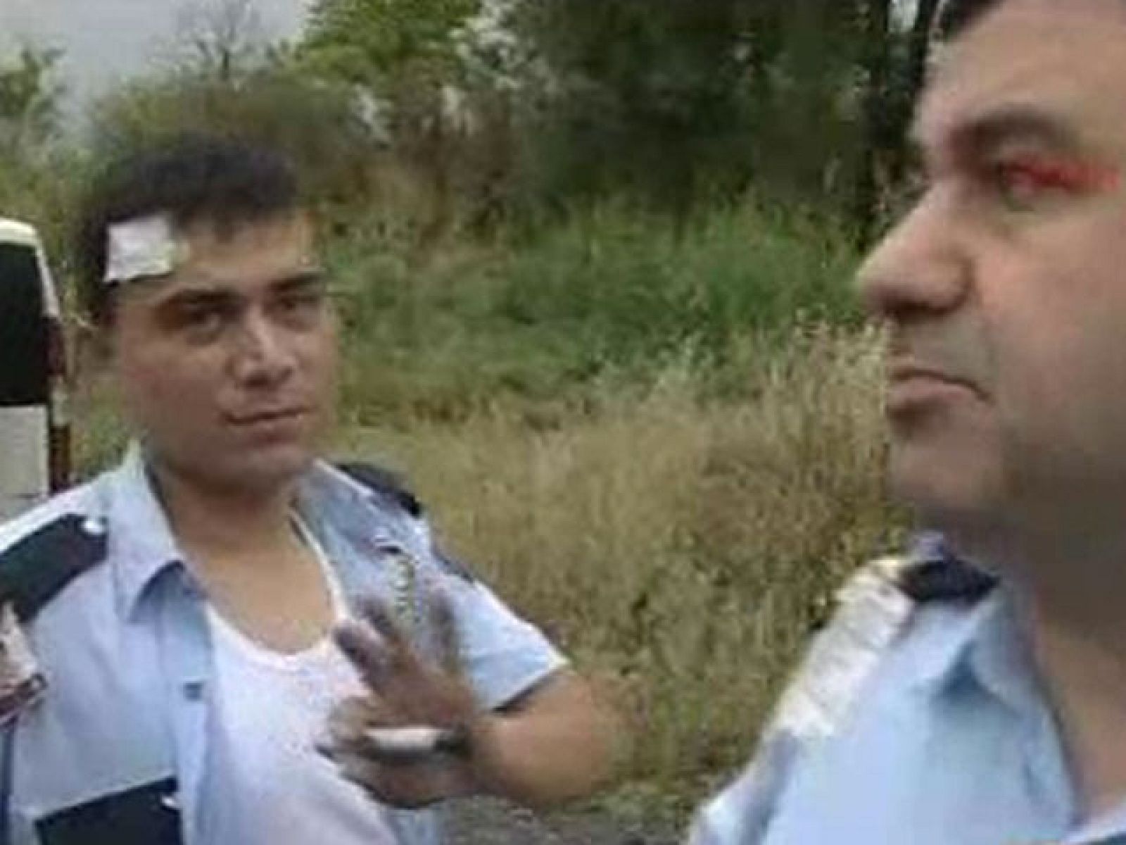 Al menos 15 personas, entre policías y civiles, han resultado heridas en un atentado bomba en Estambul, la capital turca, donde se celebra una cumbre regional a la que han asistido el primer ministro ruso, Vladimir Putin, y el presidente iraní, Mahm