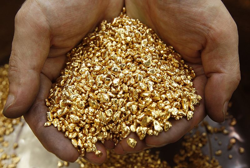El oro sobrepasa por primera vez la barrera de los 1.250 dólares por onza