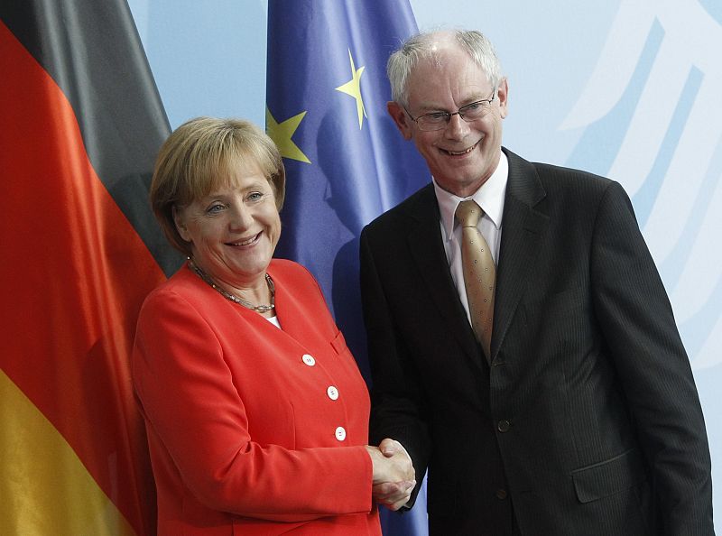 Van Rompuy se alinea con Merkel y opta por las sanciones a la banca