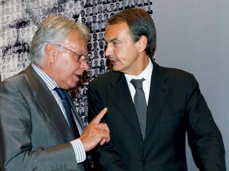 El SMS de González a Zapatero tras el recorte: "Hoy, más que nunca, tienes todo mi apoyo"