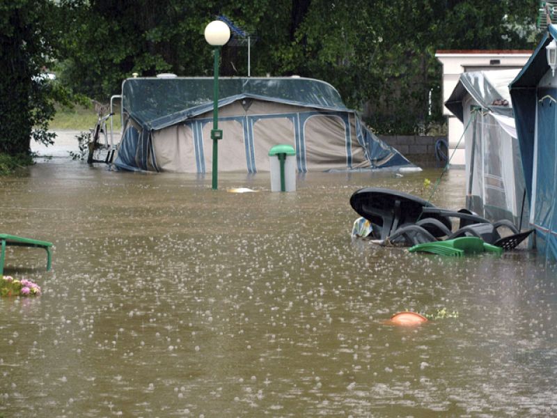 Alerta amarilla en Lugo, Asturias y Cantabria por fuertes lluvias y grandes olas
