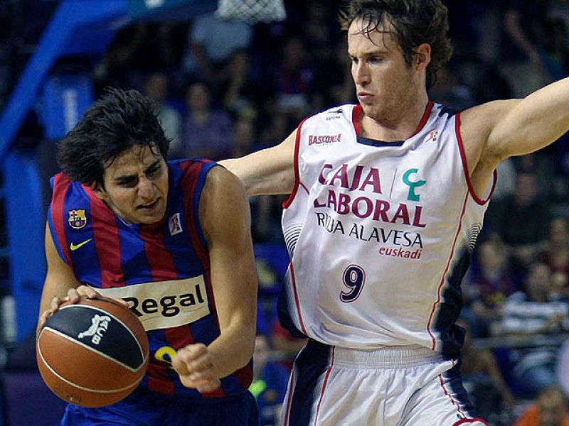 El Caja Laboral vuelve a ganar en casa del Barcelona