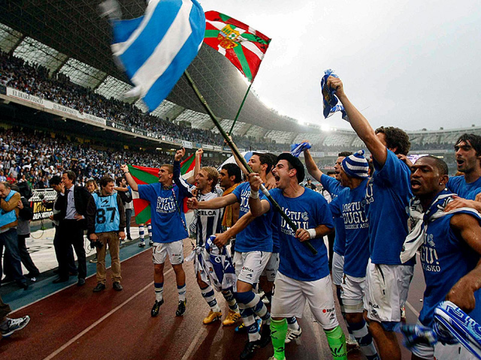 La Real Sociedad y el Levante han sellado su regreso a Primera División tras sus victorias en la penúltima jornada de Liga en Segunda División.