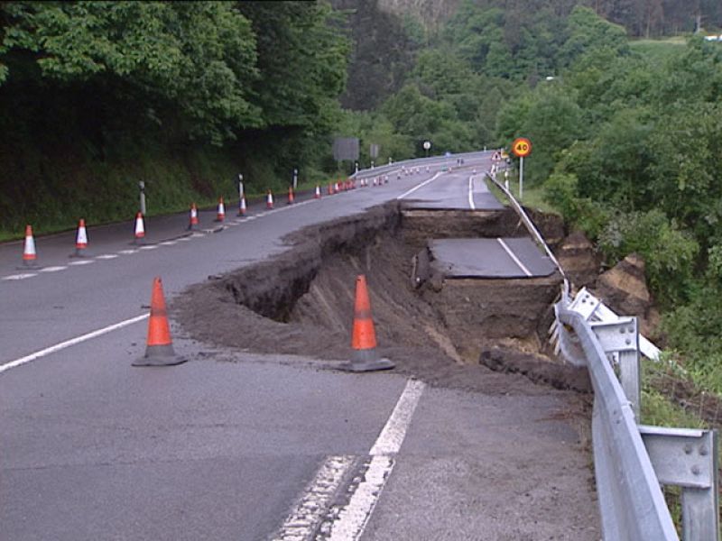 Las fuertes lluvias mantienen en alerta a siete provincias españolas