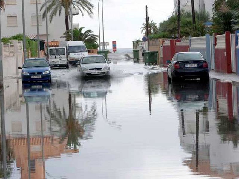 Denia suspende las clases por las inundaciones provocadas por las lluvias de las últimas horas
