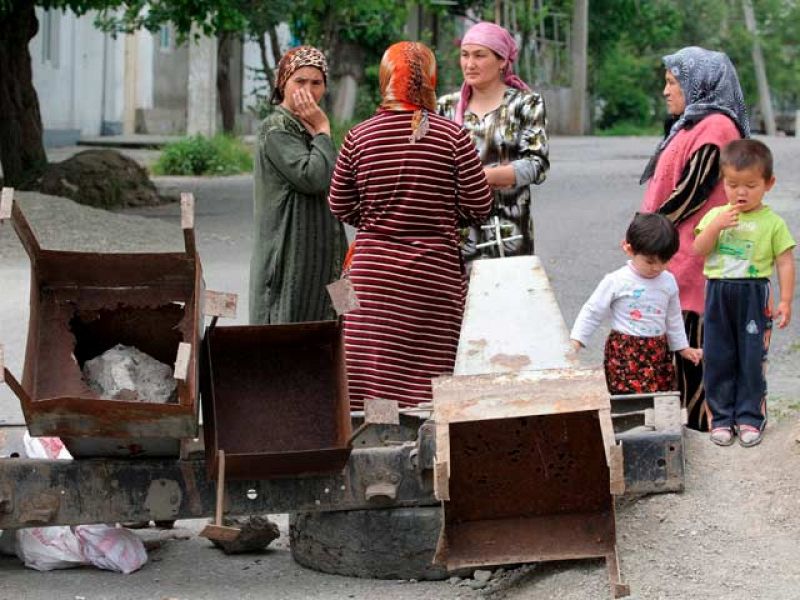 Kirguizistán se enfrenta a una crisis humanitaria "inmensa" según la Cruz Roja