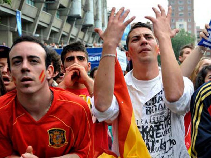 España-Suiza en la calle: de la euforia al fiasco en menos de dos horas