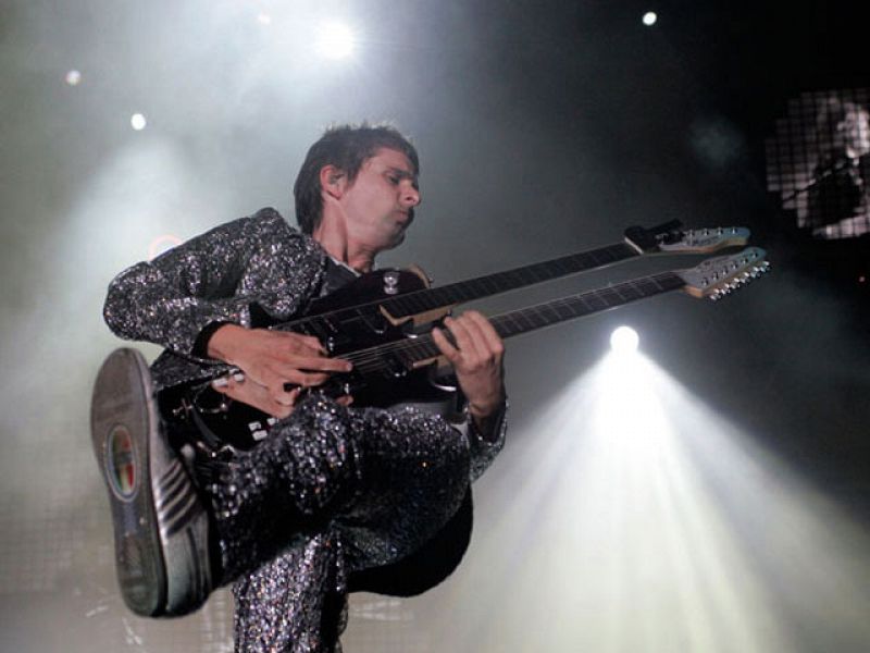 Muse revoluciona Madrid con un espectáculo de otra galaxia
