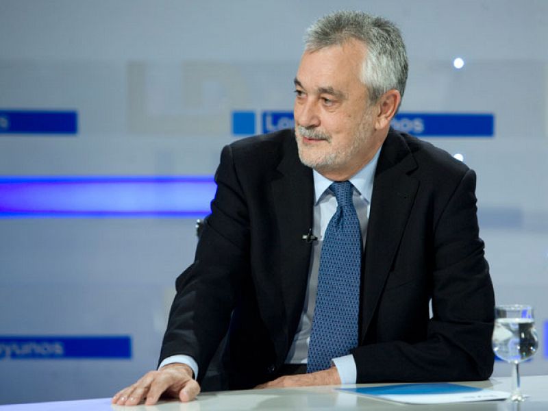 Juan Antonio Griñán: "La reforma laboral siempre deja solo al Gobierno"