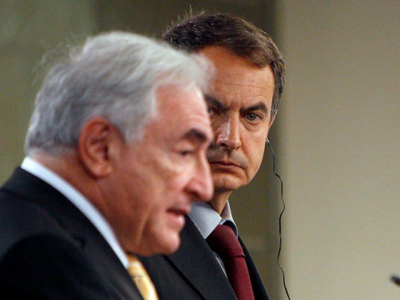 El FMI respalda las reformas de Zapatero, que descarta nuevas medidas contra el déficit