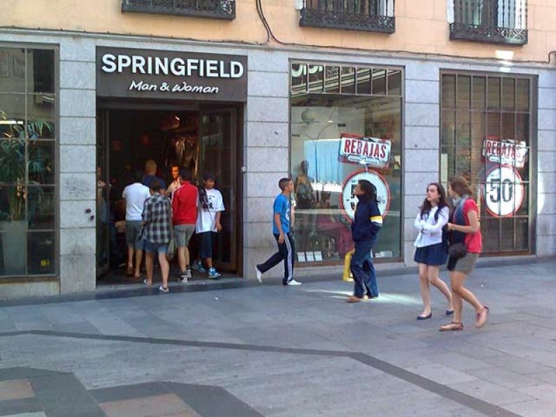 Las rebajas empiezan en Madrid en paños menores y sin agobios