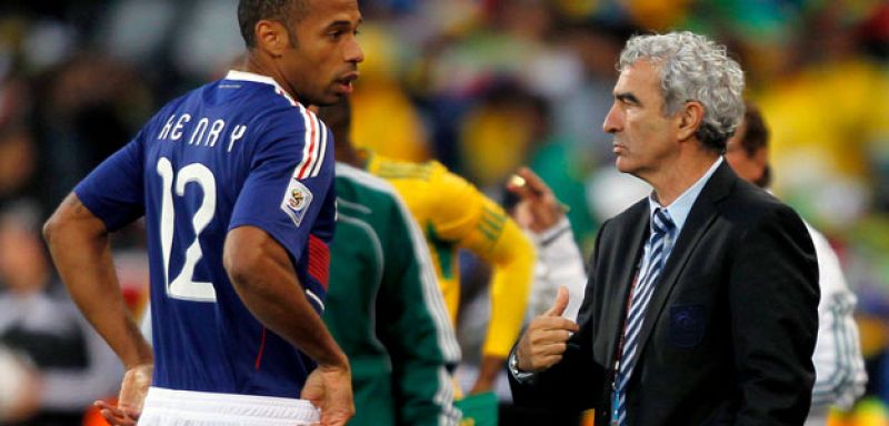 Domenech: "Abidal se negó a jugar"