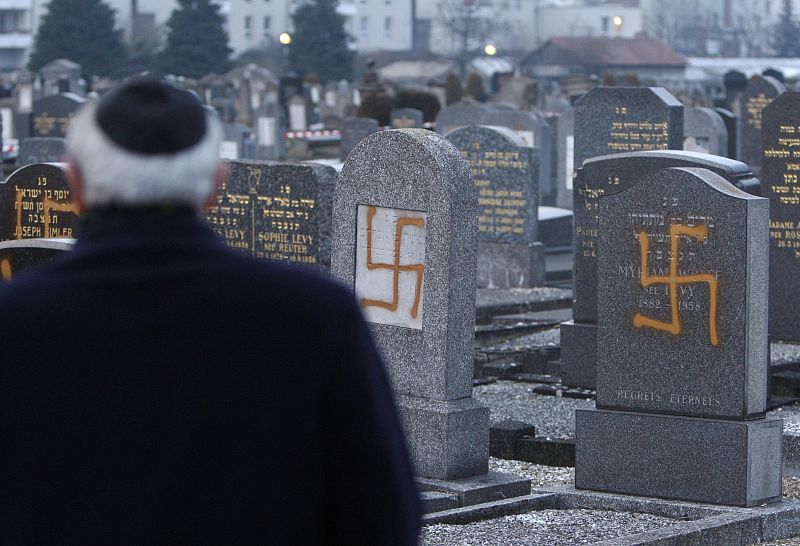 Holanda baraja disfrazar policías de judíos para 'cazar' antisemitas
