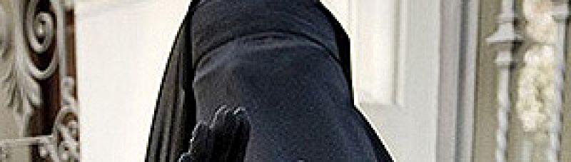 El municipio malagueño de Coín es el primero en prohibir el burka fuera de Cataluña