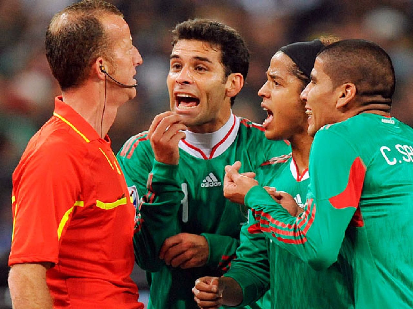 La FIFA prohíbe la repetición de las jugadas