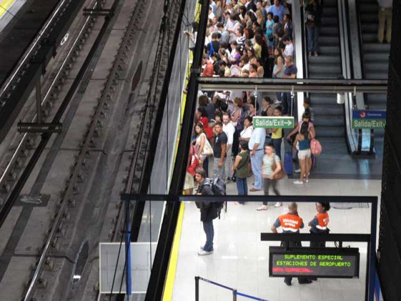 Madrid respira normalidad con los servicios mínimos de Metro, aunque madruga por si acaso