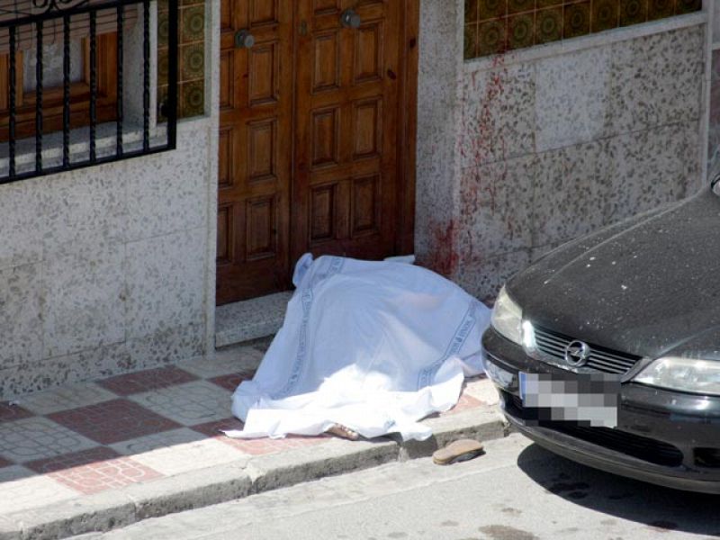 Muere una mujer que tenía orden de protección a manos de su ex pareja en Granada
