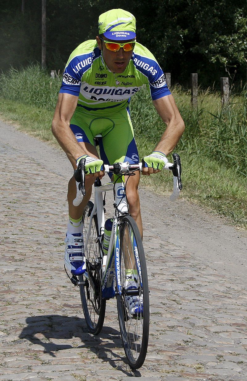 Basso apuesta por Contador para ganar el Tour