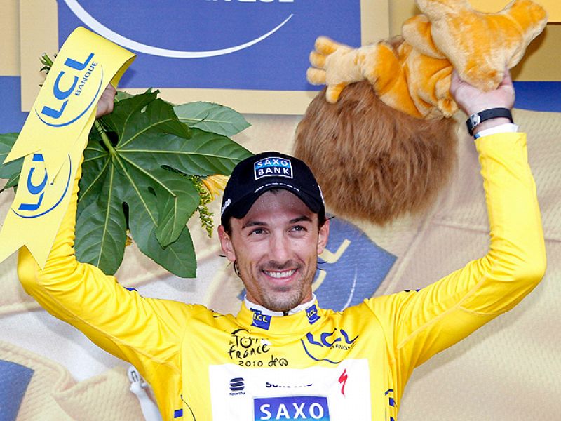 Cancellara cumple los pronósticos y se enfunda el primer maillot amarillo