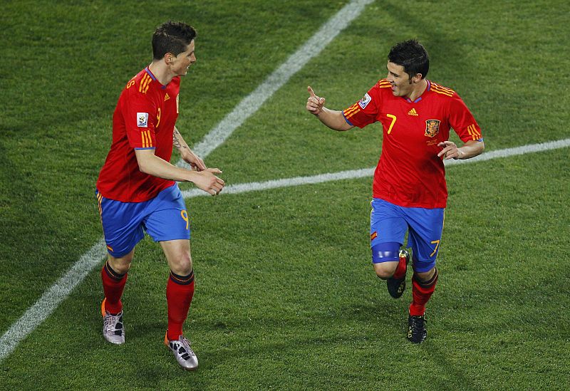 España, a un paso de la final, con Pedro en vez de Torres