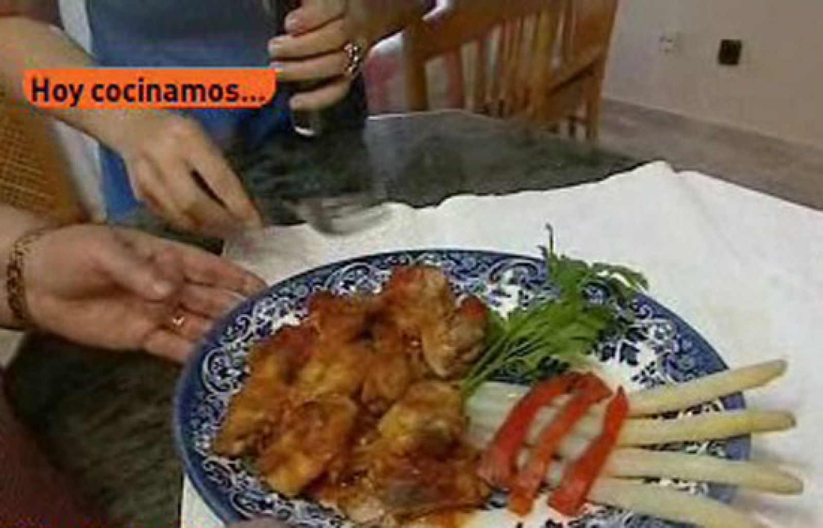 España Directo - Pollo frito a la cazuela, por Pilar - RTVE Cocina | Ver