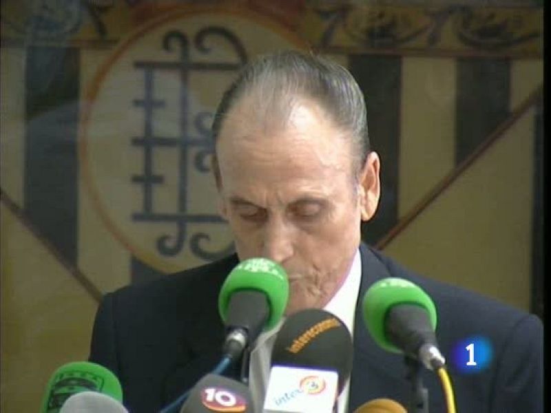 Lopera vende el Real Betis Balompié