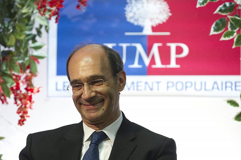 El ministro de Trabajo francés estudia dejar de ser tesorero de su partido tras el escándalo de L'Oréal