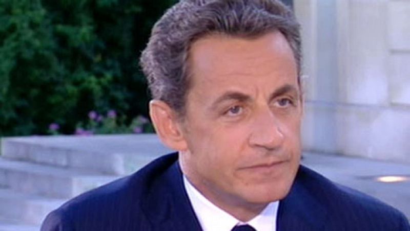 Sarkozy denuncia "calumnias" y "mentiras" contra él y su Gobierno en la polémica de L'Oreal
