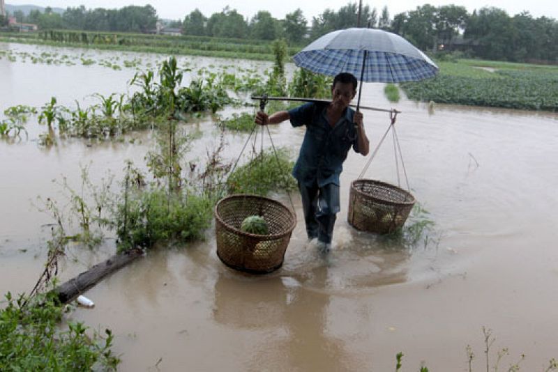 Las inundaciones en China dejan más de un centenar de muertos