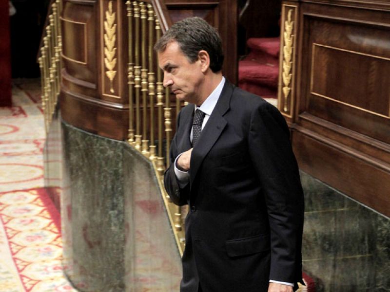Zapatero se declara "bastante satisfecho" tras la primera jornada del debate