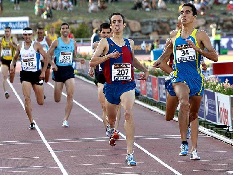 Manuel Olmedo gana el 1.500 en su primer año en la distancia