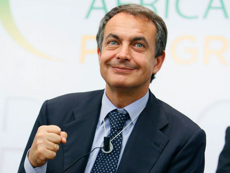 Zapatero defiende que se imponga una tasa a los bancos para luchar contra la pobreza