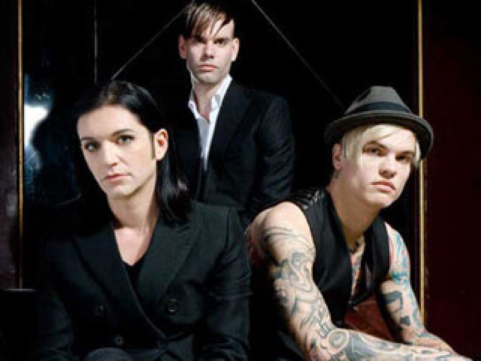 Low Cost Festival 2010 - Placebo, "Bright Lights"