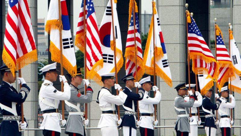 EE.UU. y Corea del Sur realizan maniobras navales como gesto frente a Corea del Norte