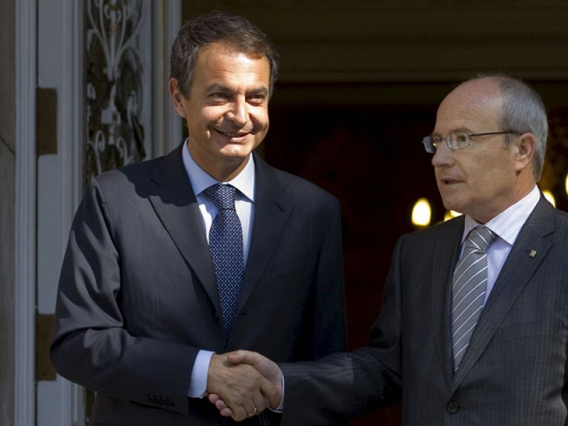 Montilla y Zapatero escenifican el apoyo al Estatut: "Hoy no era el momento de pactar nada"