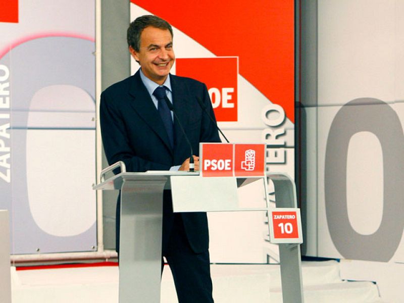 Zapatero: "El PSOE respeta todas las lenguas, identidades y banderas, las quiere y las abraza"