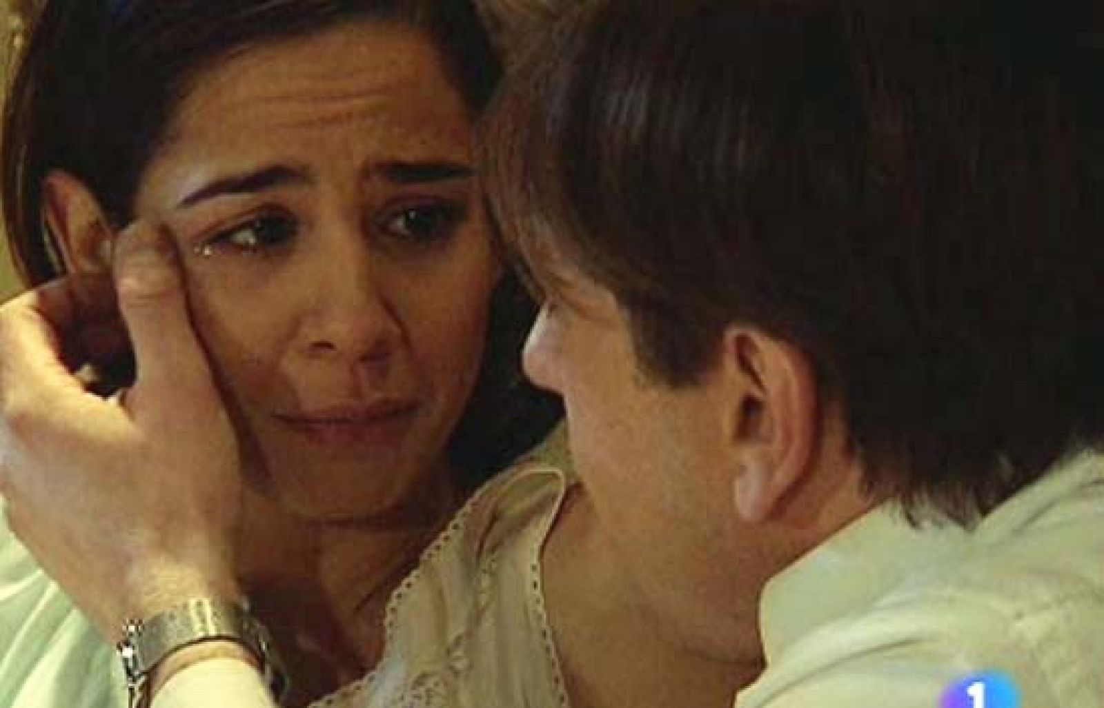 Amar - Héctor y Teresa se quieren por encima de todo - Amar en tiempos revueltos | Ver