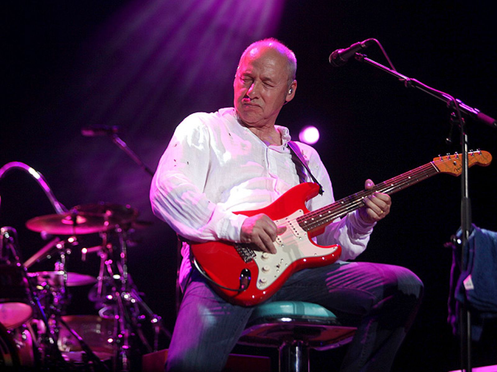 Mark Knopfler encandila a 12.000 personas en Córdoba con su guitarra