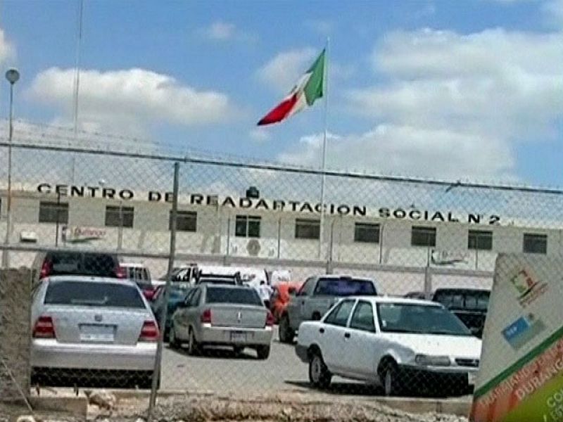 Los presos de una cárcel de México, en prisión de día y con permiso para matar por la noche