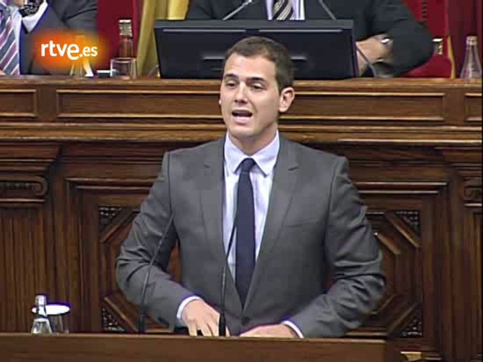 Albert Rivera: "No me gustaría ver a los que hoy defienden a los toros comiendo foie" | Ver