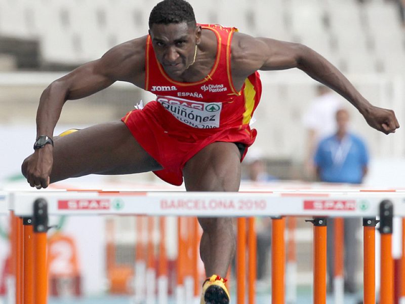 Jackson Quiñónez se clasifica para las semifinales de 110 metros vallas