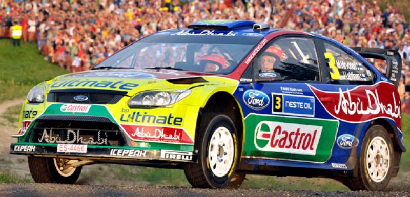 Mikko Hirvonen sufre un accidente y pierde el liderato en el rally de Finlandia