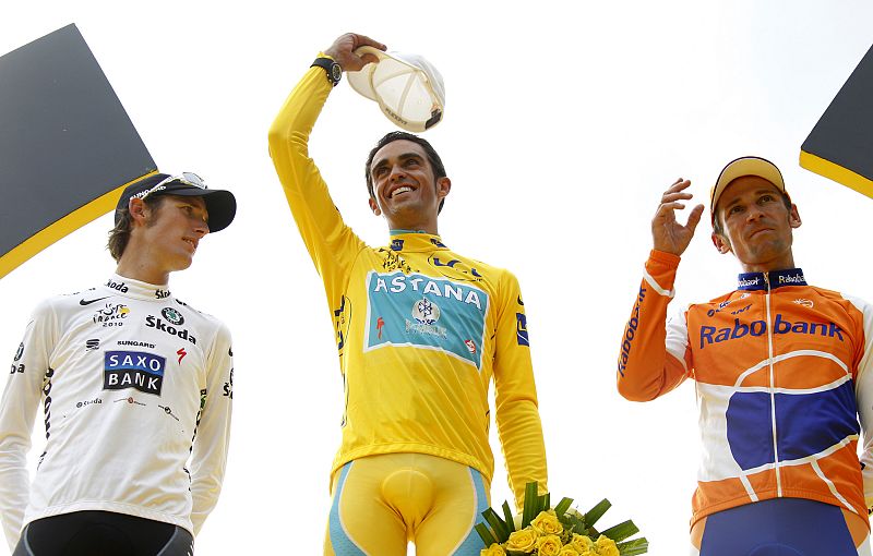 Astana aún no da por perdido a Contador, pero ya negocia con Menchov