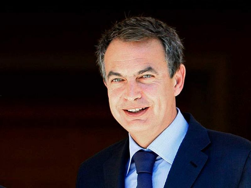 Zapatero afirma que la reforma laboral es para "evitar despidos"